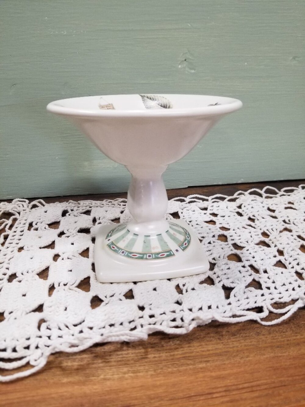 Vintage Pfaltzgraff Naturewood Pedestal Candle Holder – Leaf & Bee Garden Motif